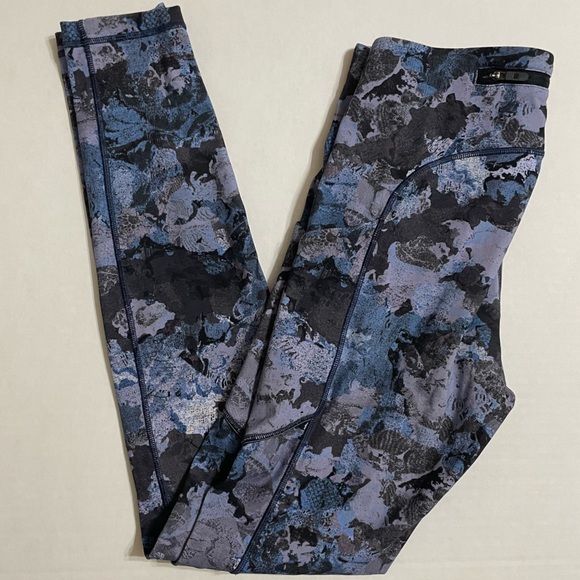lululemon athletica Pants - Lululemon Speed Up Tight Full On Luxtreme 28”Screen Camo Multi Leggings size 4